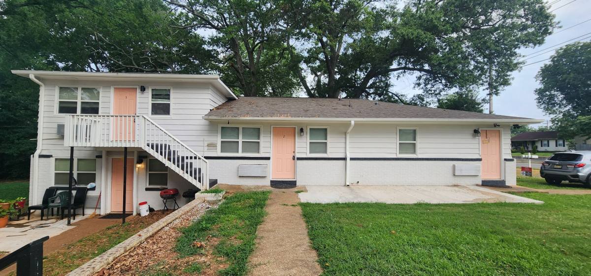Apartment for rent at 1504 Oakwood Ave, Huntsville, AL 35811
