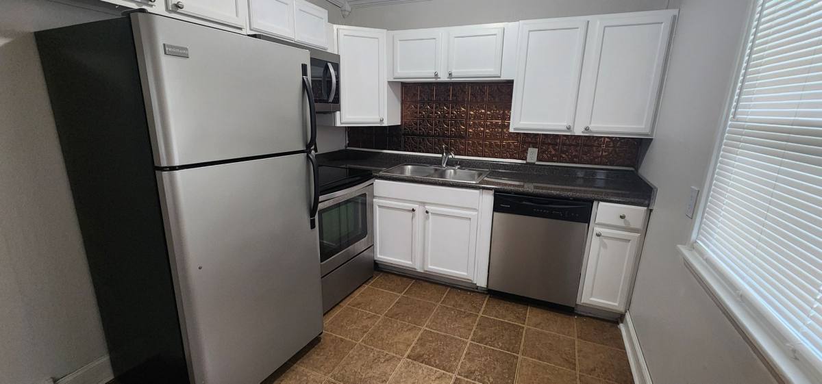 Apartment for rent at 1504 Oakwood Ave, Huntsville, AL 35811