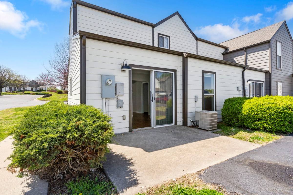 Apartment for rent at 2244 N Cedarwood Lane, Springfield, MO 65803