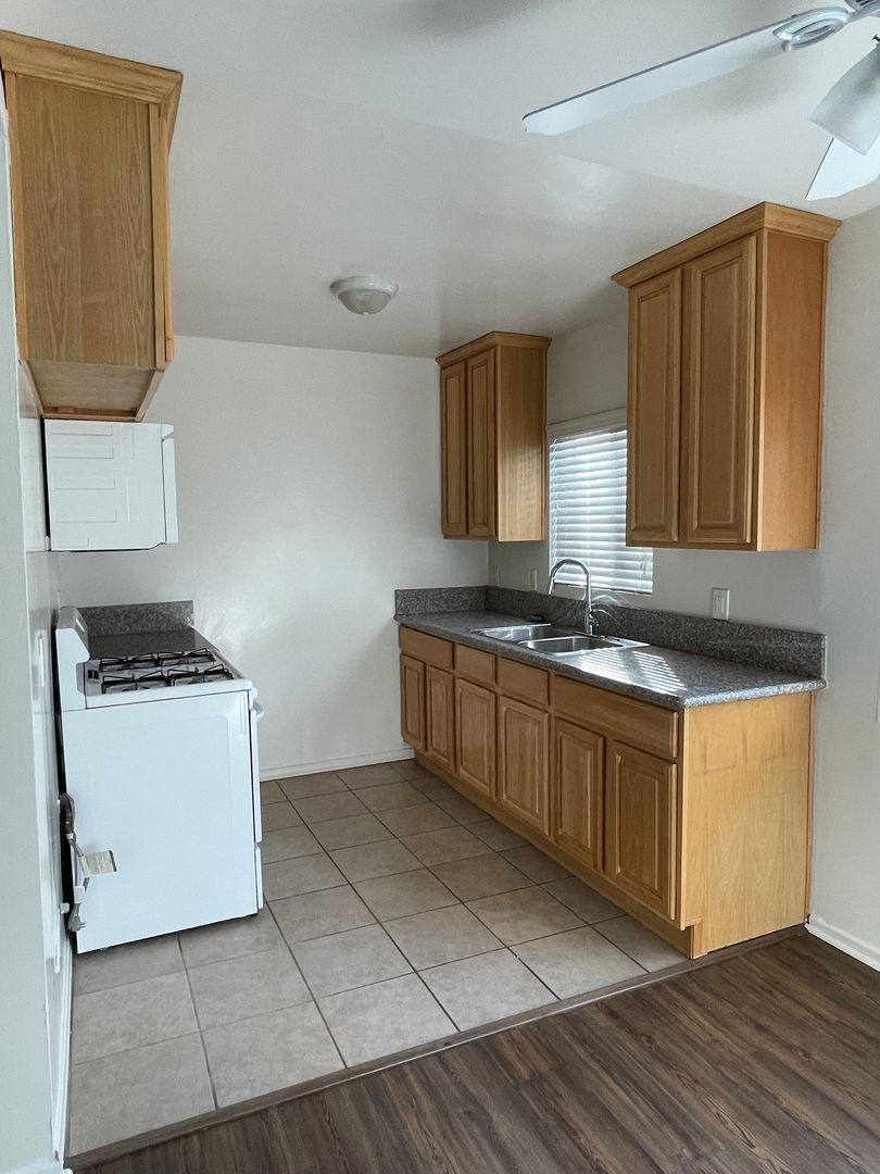 Apartment for rent at 501 S 7th St, Burbank, CA 91501