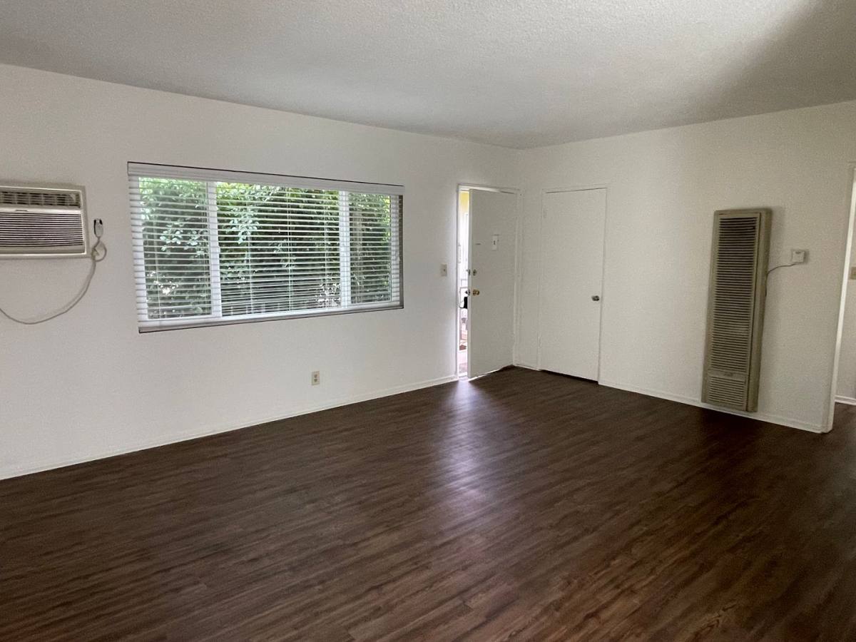 Apartment for rent at 501 S 7th St, Burbank, CA 91501