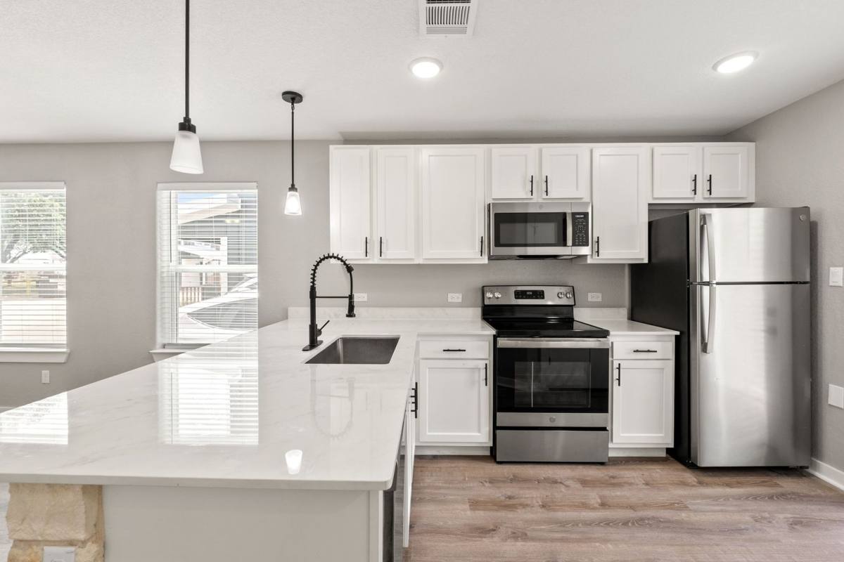 Townhouse for rent at 20 Tate Lane, Round Rock, TX 78665