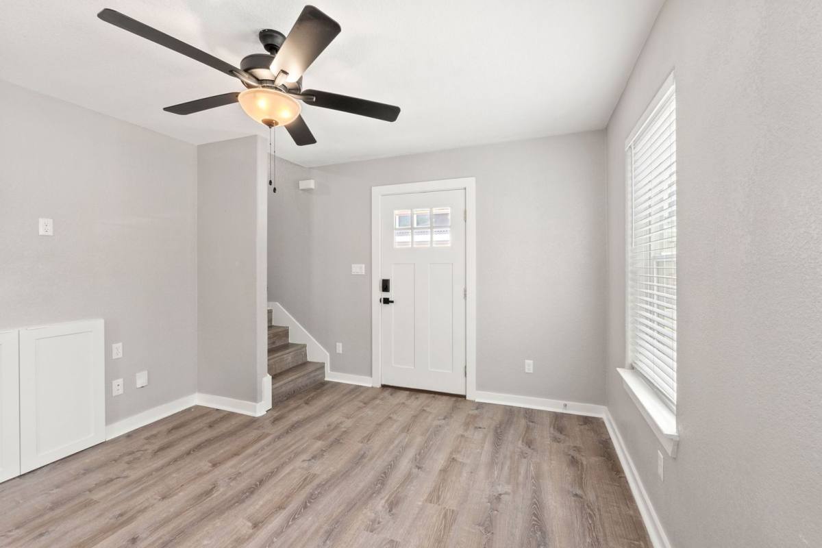 Townhouse for rent at 20 Tate Lane, Round Rock, TX 78665