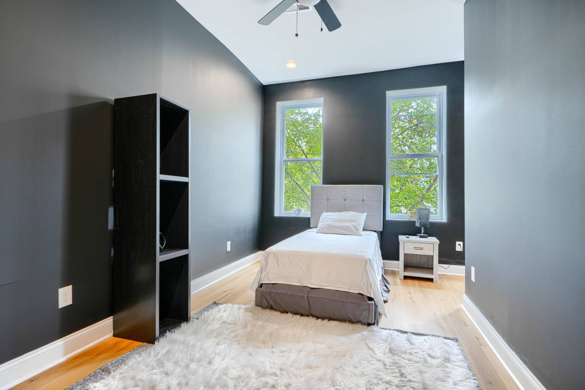 Apartment for rent at 613 N Carrollton Ave #B, Baltimore, MD 21217