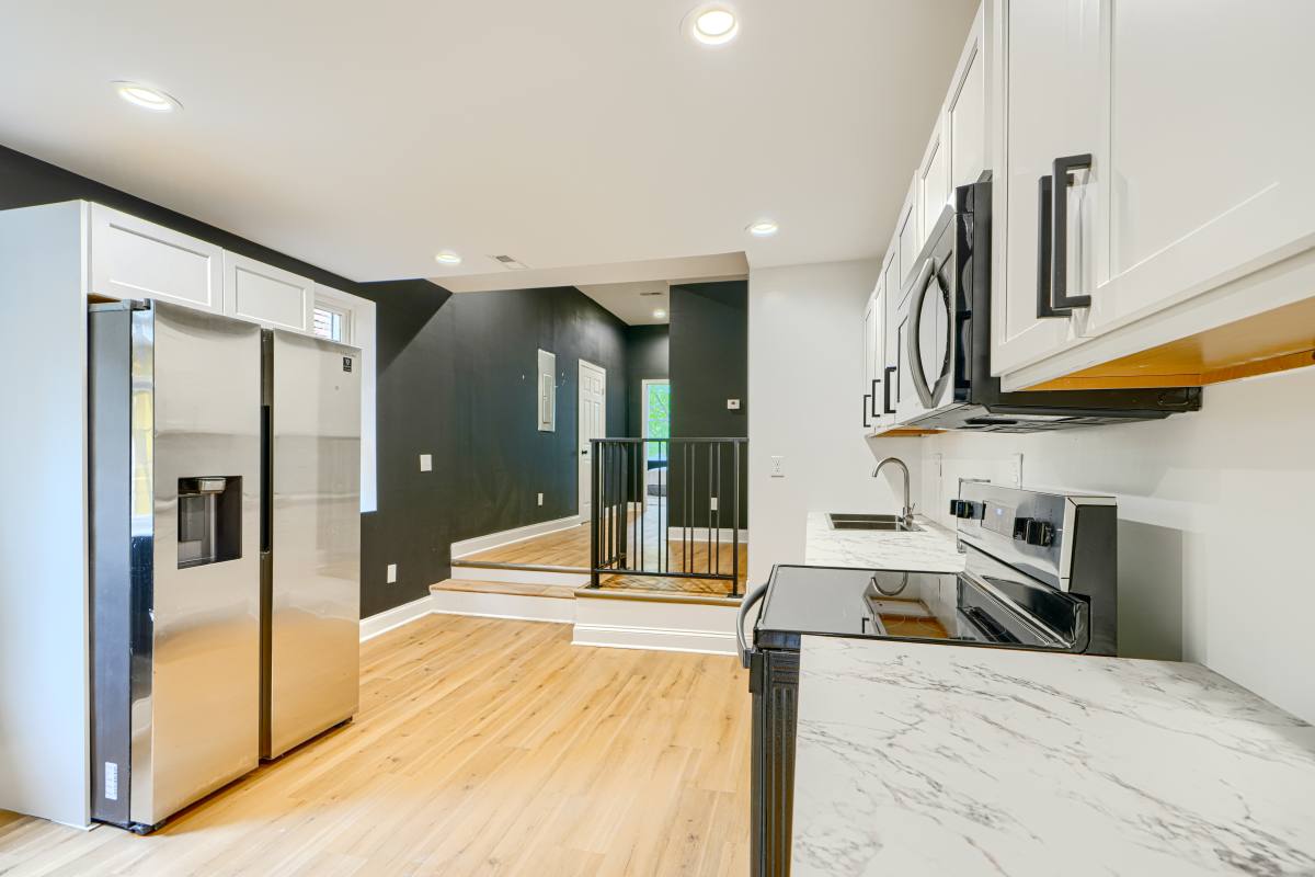 Apartment for rent at 613 N Carrollton Ave #B, Baltimore, MD 21217