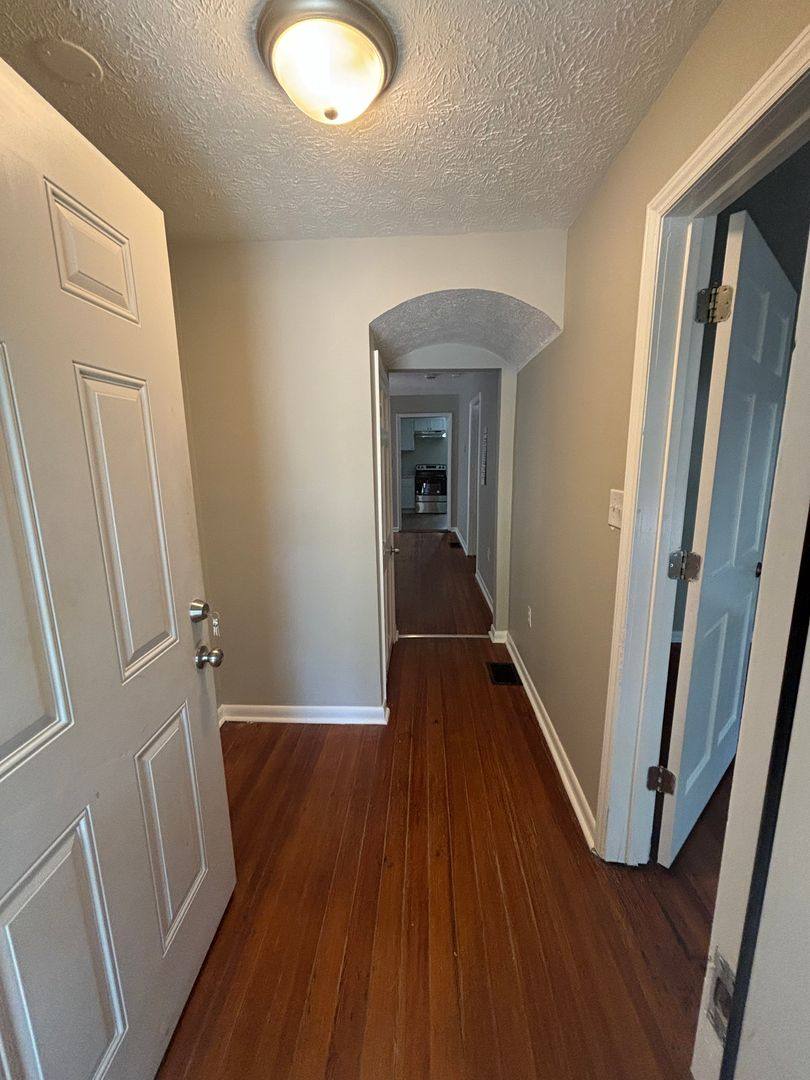 Apartment for rent at 170 E Loudon, Lexington, KY 40505