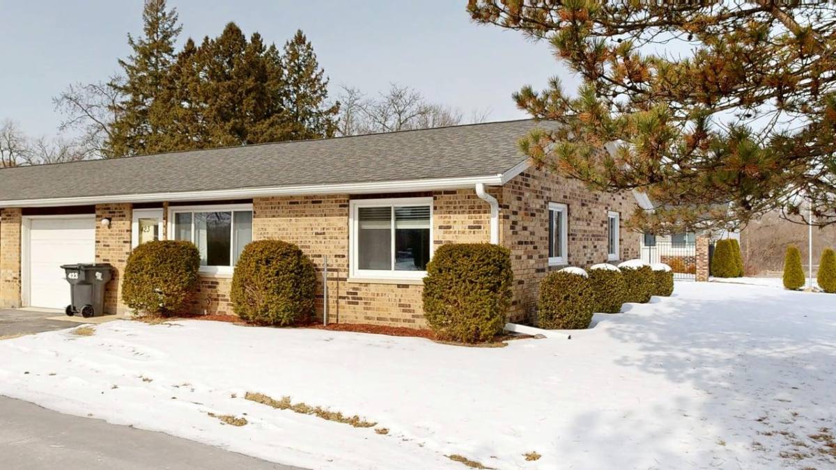 421-423 Simonson St, Cambridge, WI 53523