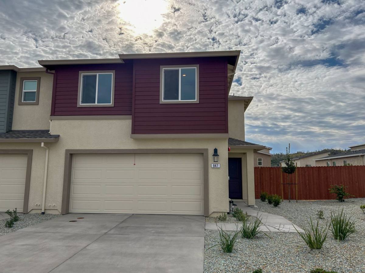 Apartment for rent at 847 Congaree Lane, Redding, CA 96001