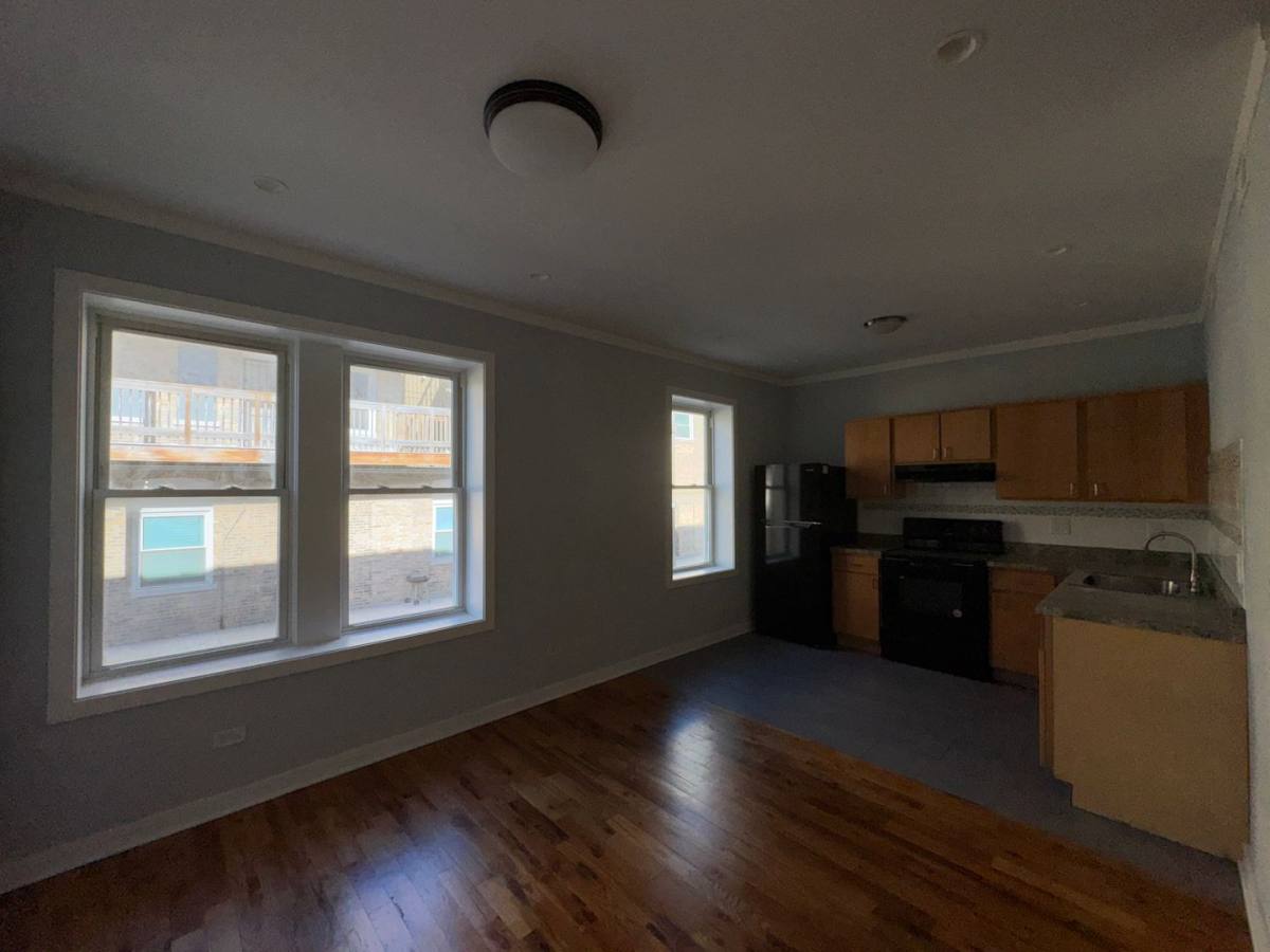 Apartment for rent at 4201 W Divison, Chicago, IL 60651