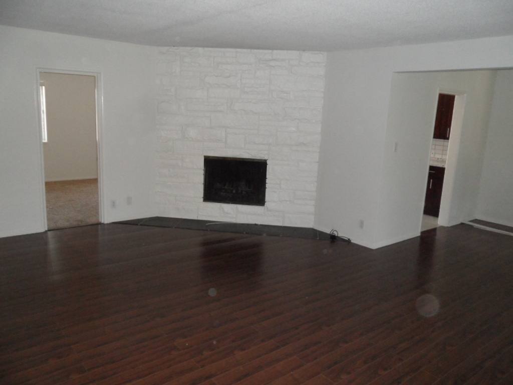 Apartment for rent at 5008 W 58th Place, Los Angeles, CA 90056