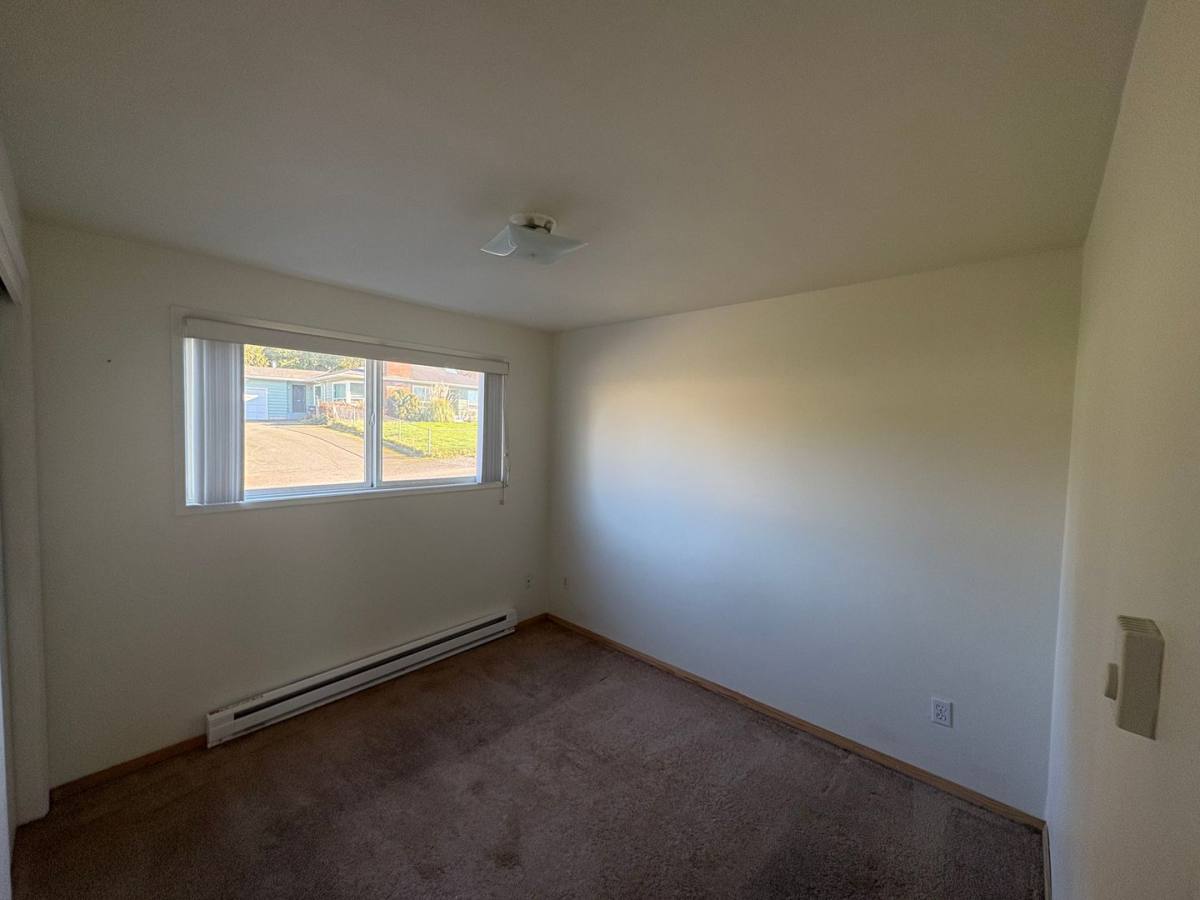 Apartment for rent at 27220 83rd Dr NW, Stanwood, WA 98292