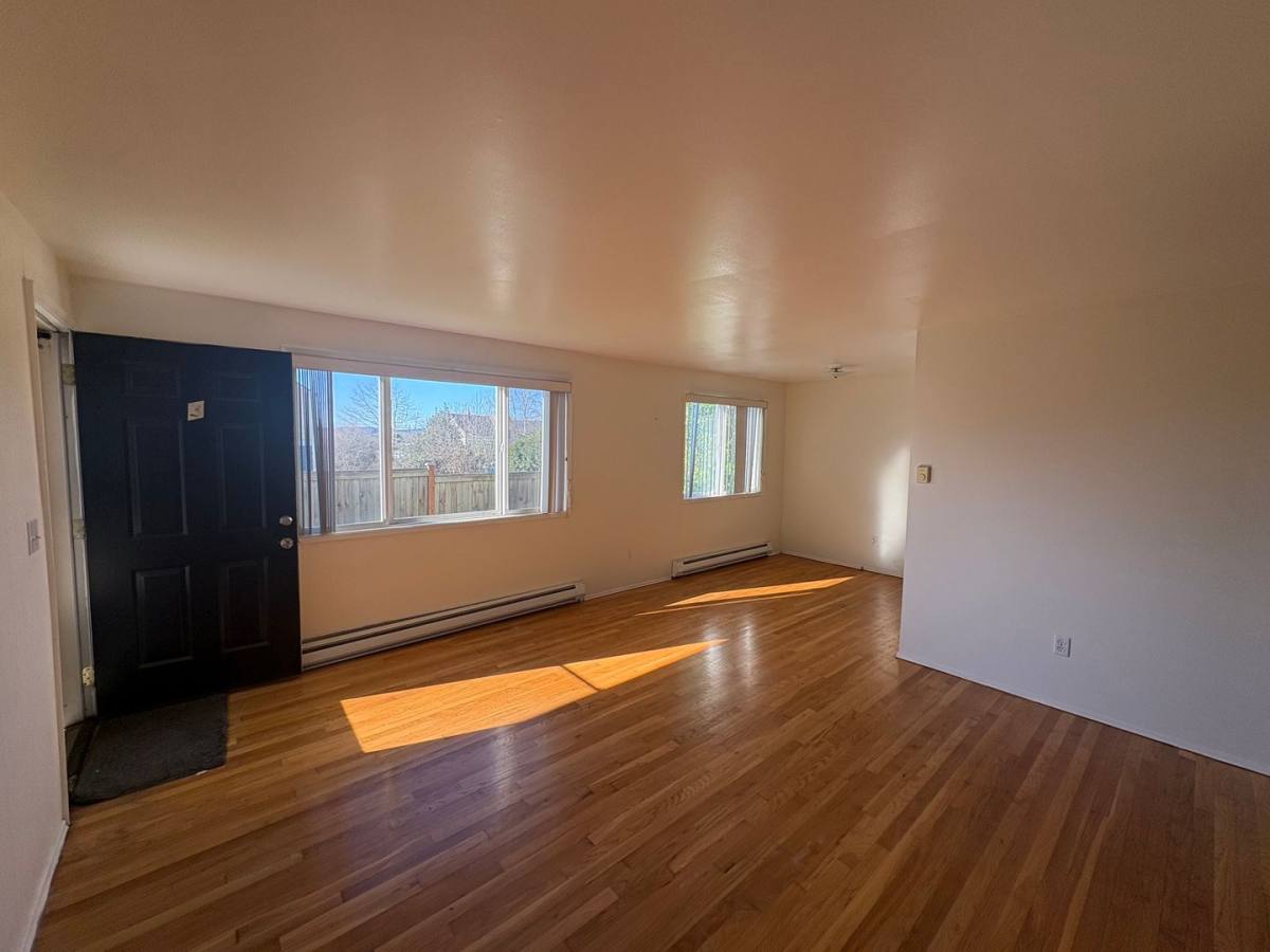Apartment for rent at 27220 83rd Dr NW, Stanwood, WA 98292