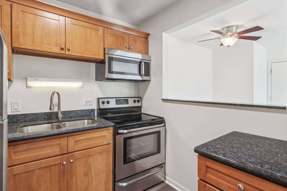 Apartment for rent at 906 Joliet Rd, La Grange, IL 60525
