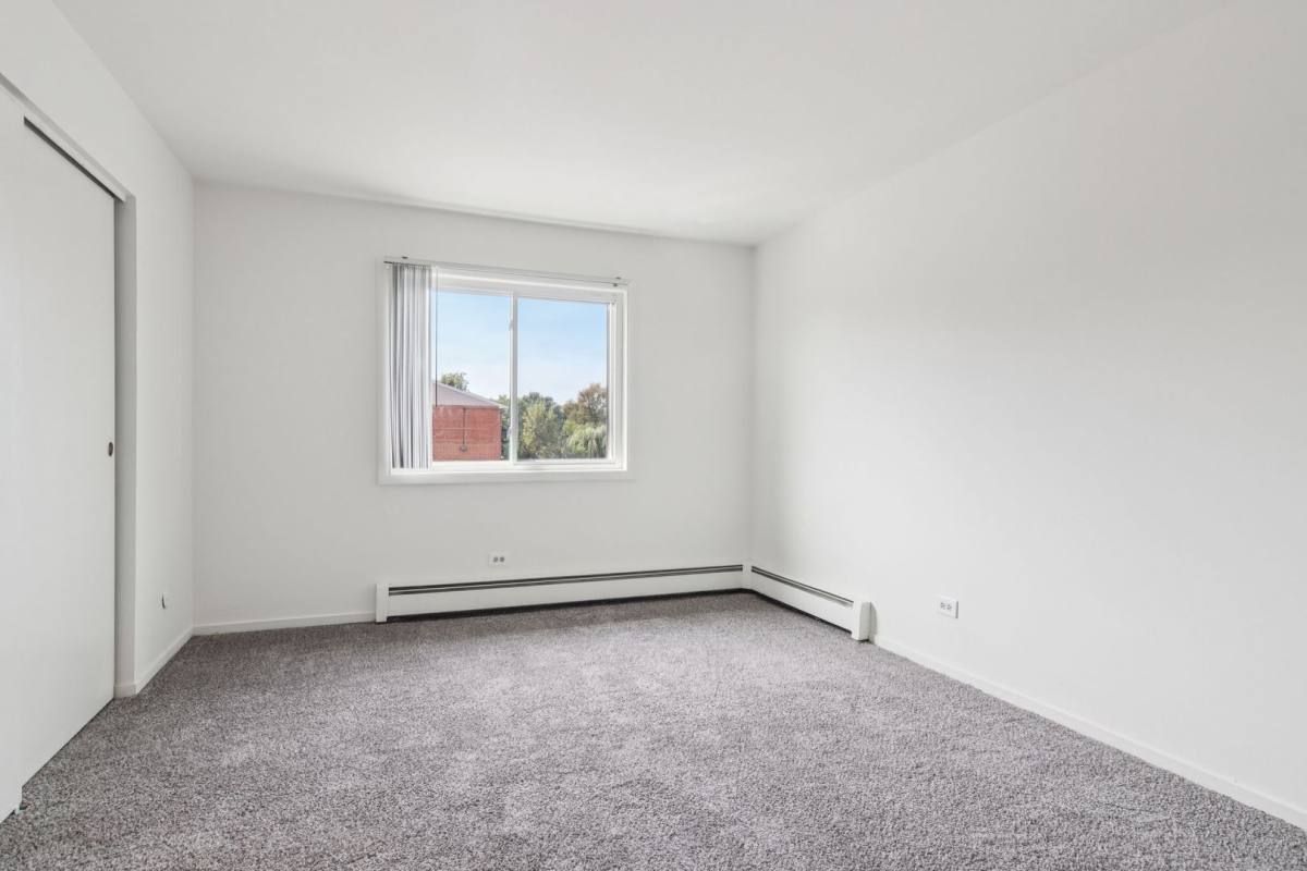 Apartment for rent at 906 Joliet Rd, La Grange, IL 60525
