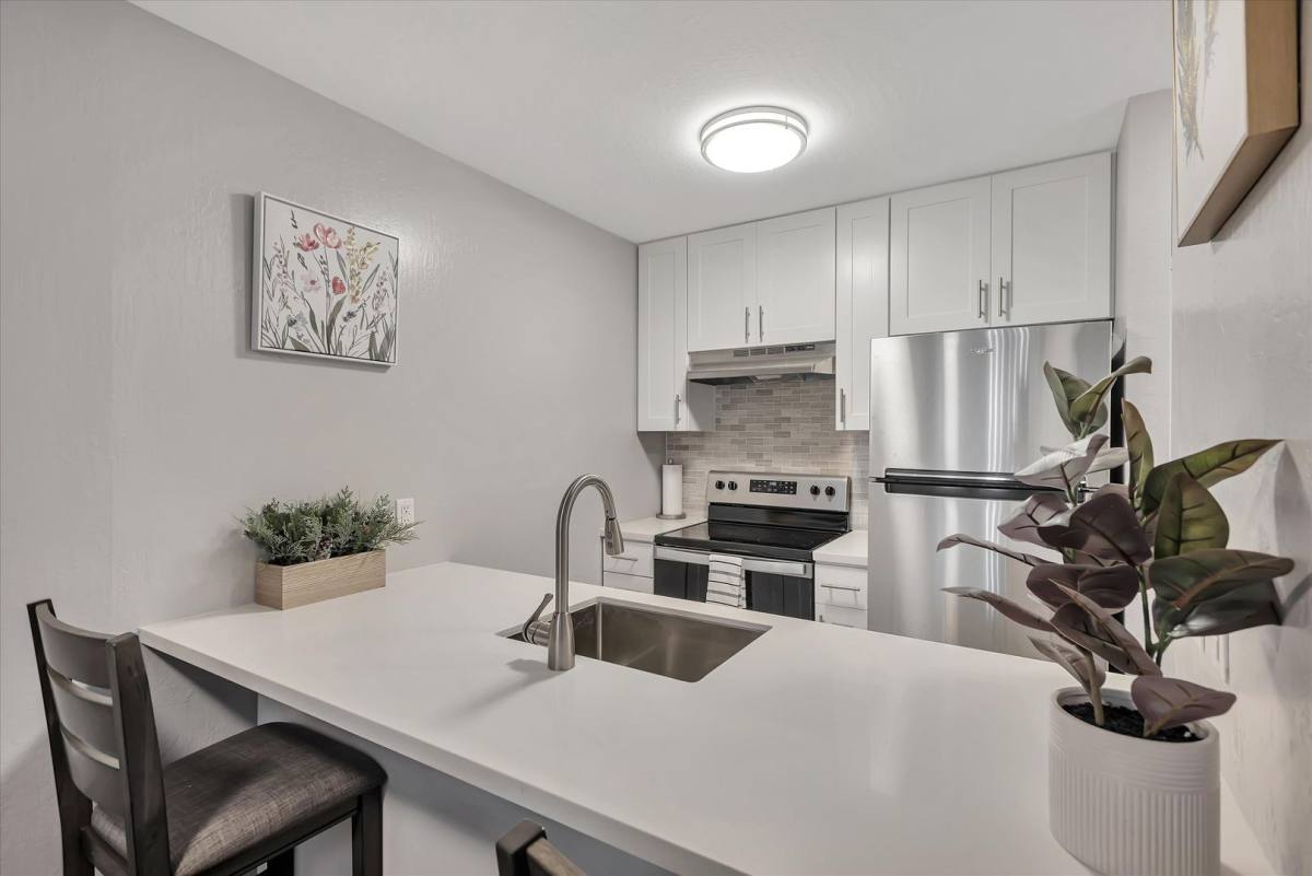 Apartment for rent at 416 Alida Way, South San Francisco, CA 94080