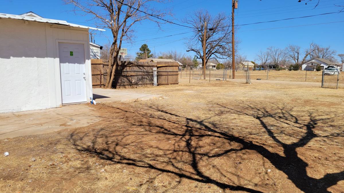 House for rent at 340 S 6th, Slaton, TX 79364