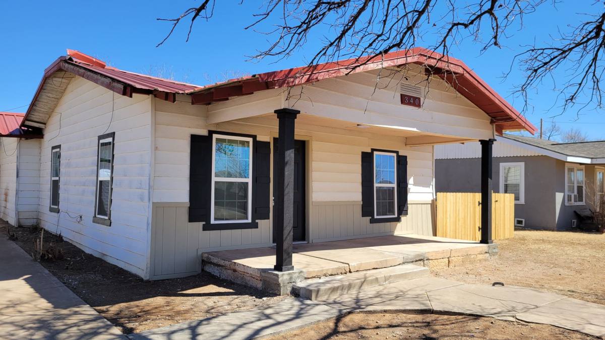 House for rent at 340 S 6th, Slaton, TX 79364