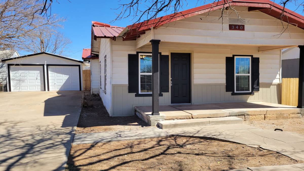 House for rent at 340 S 6th, Slaton, TX 79364