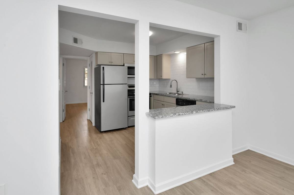 Apartment for rent at 1413 11th Place S, Birmingham, AL 35205