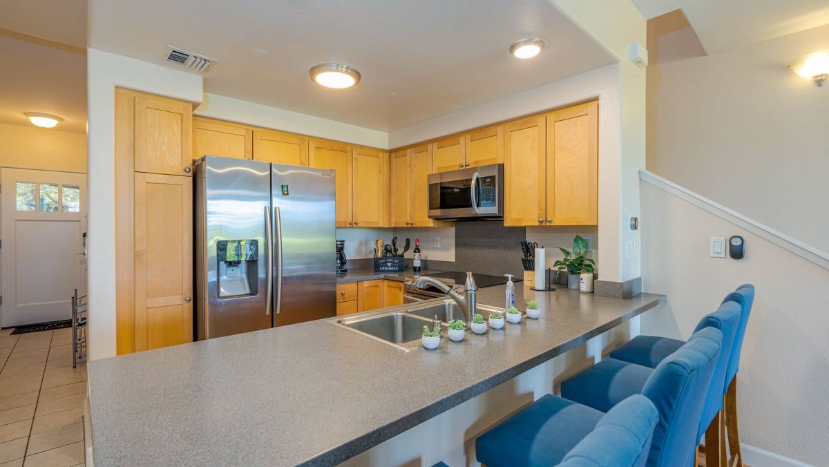House for rent at 92-1496 Aliinui Dr, Kapolei, HI 96707