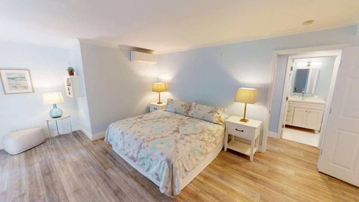 Apartment for rent at 1657 Glorietta Blvd, Coronado, CA 92118