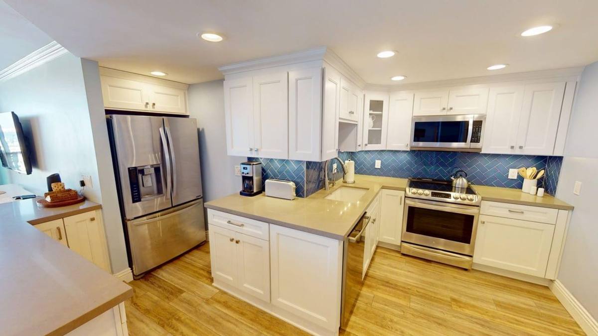 Apartment for rent at 1657 Glorietta Blvd, Coronado, CA 92118