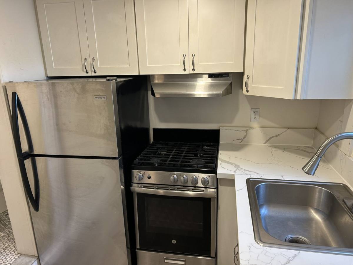 Apartment for rent at 15 7th St, Petaluma, CA 94952