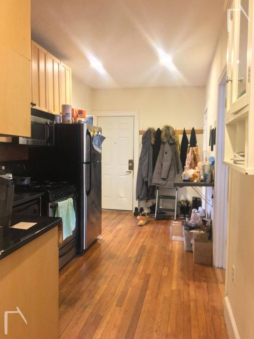 Apartment for rent at 73 Thatcher St, Brookline, MA 02446