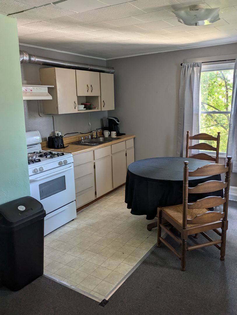 Apartment for rent at 759 Battelle Ave, Morgantown, WV 26505