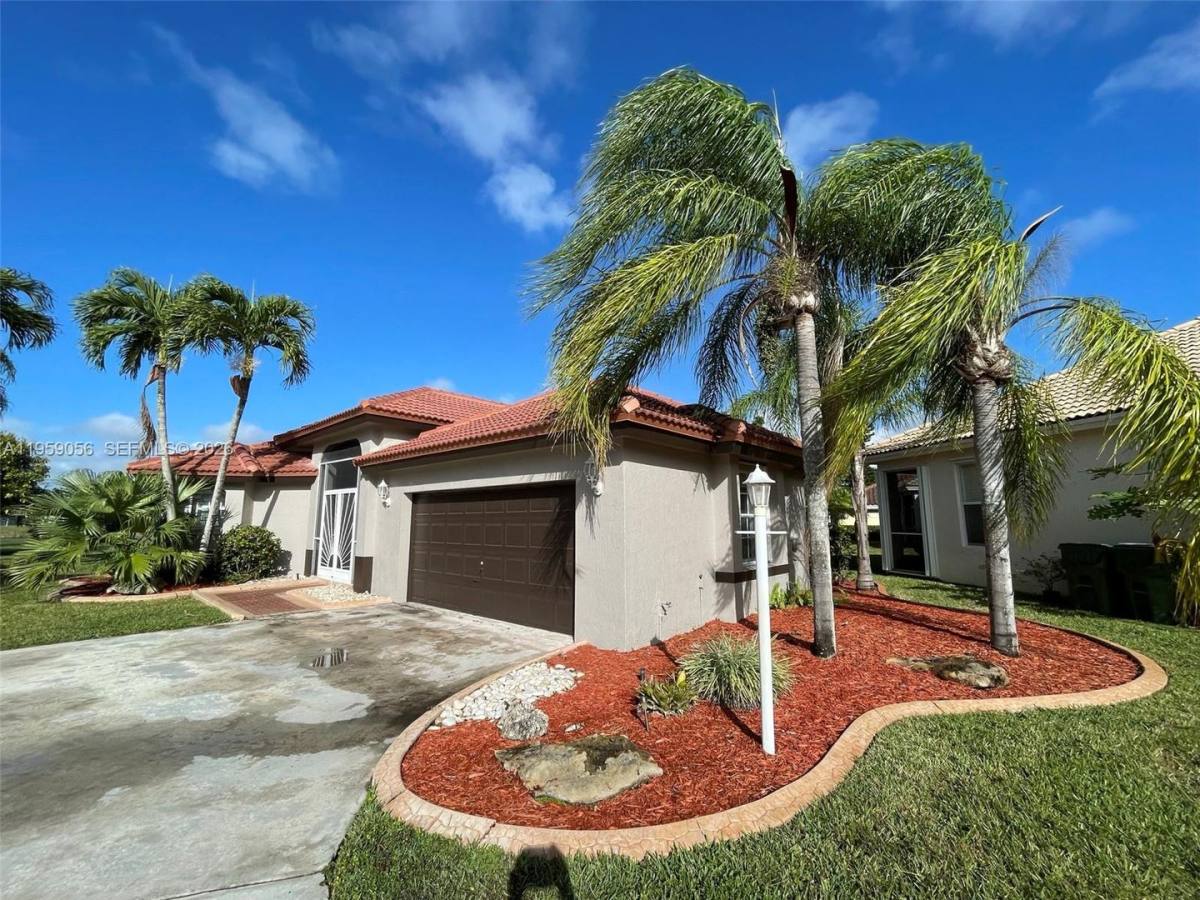 House for rent at 2710 Augusta Dr, Homestead, FL 33035