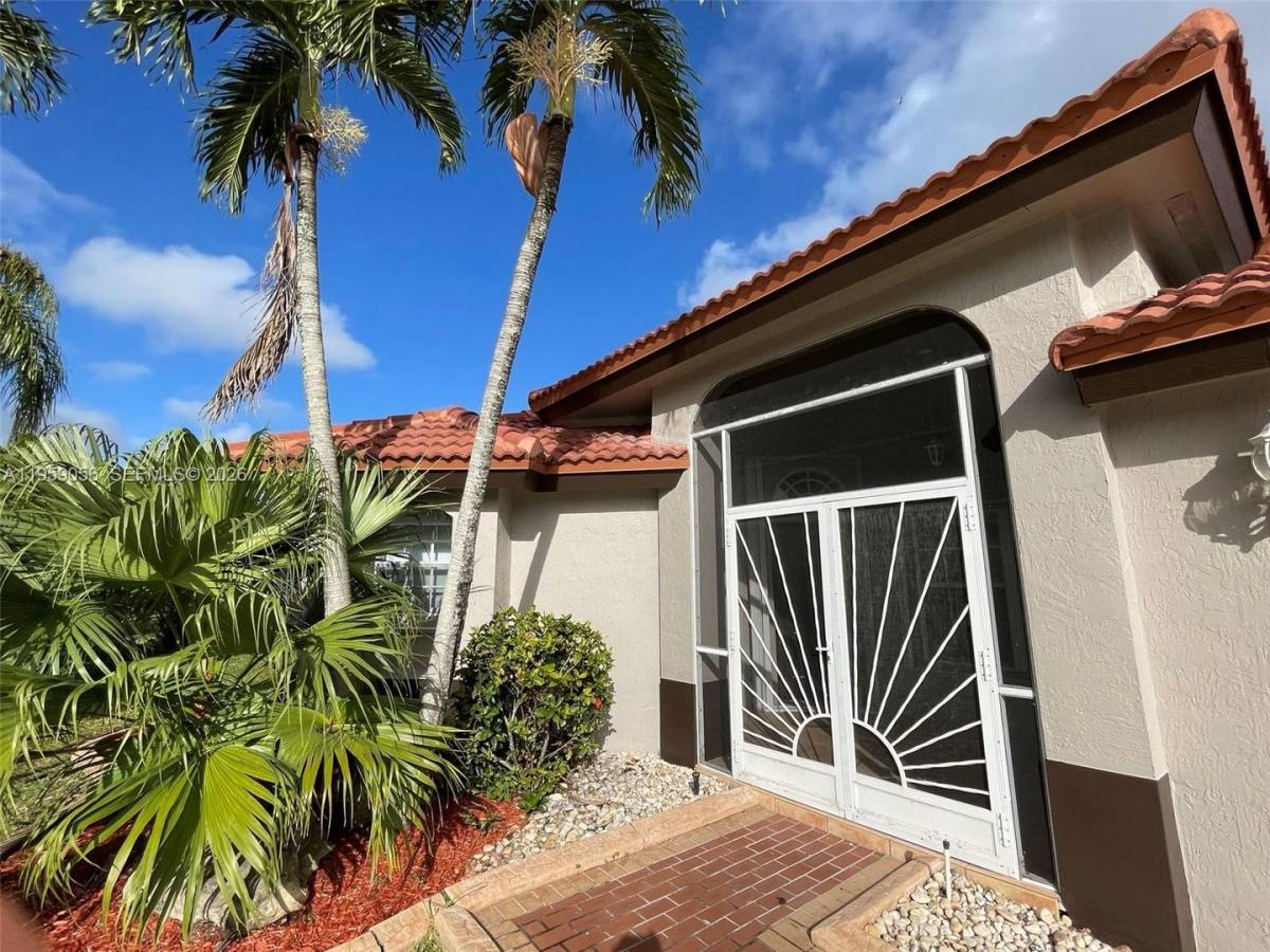 House for rent at 2710 Augusta Dr, Homestead, FL 33035