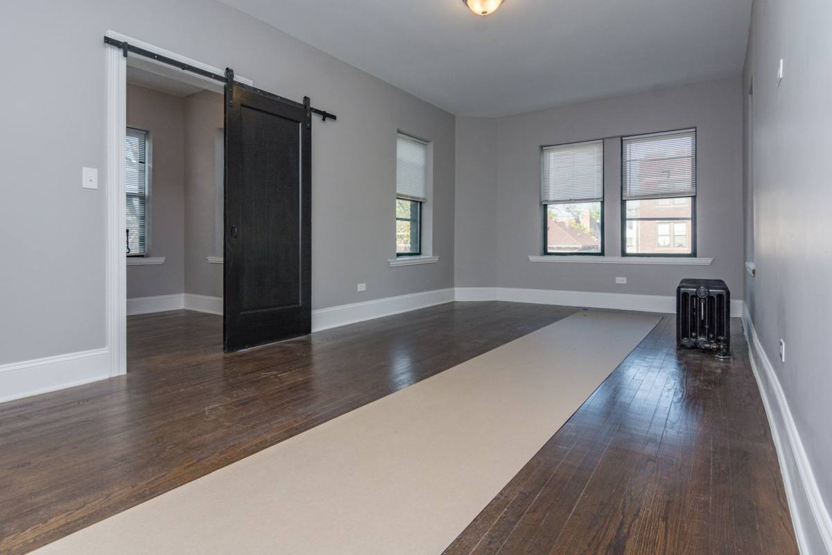 Apartment for rent at 6700 S Constance Ave, Chicago, IL 60649