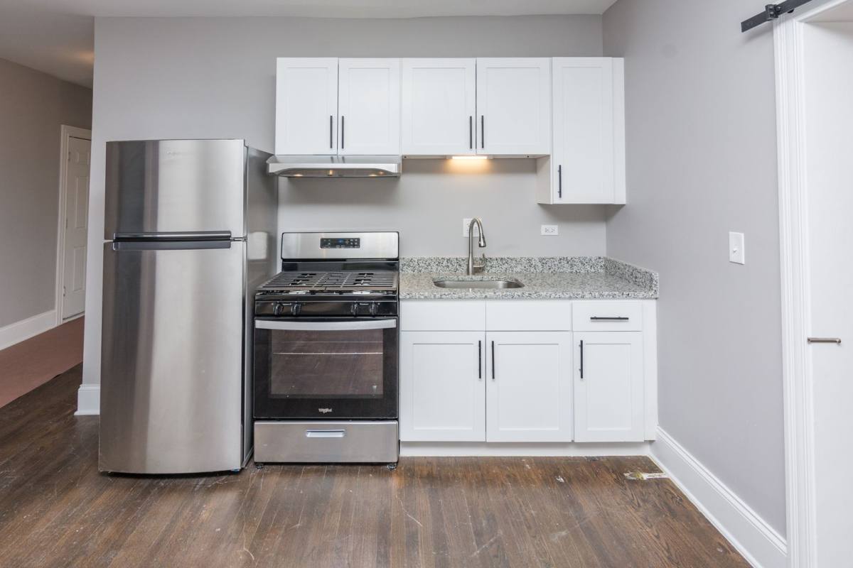 Apartment for rent at 6700 S Constance Ave, Chicago, IL 60649
