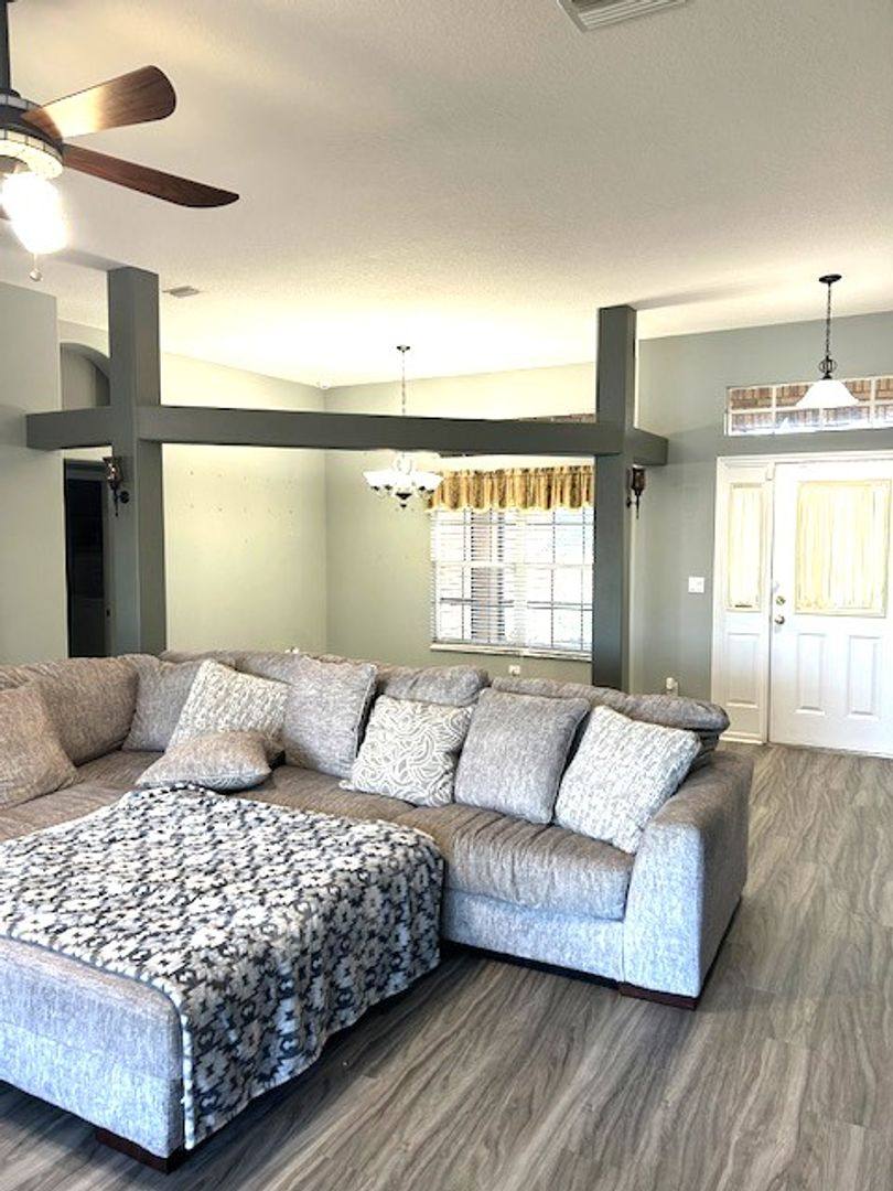 House for rent at 2424 India Blvd, Deltona, FL 32738