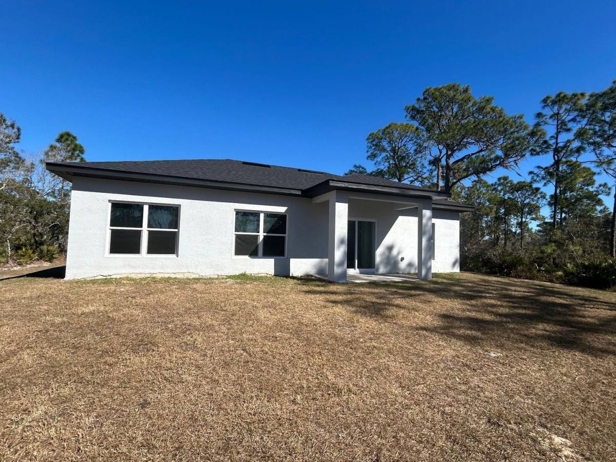 House for rent at 112 Merita Rd NW, Lake Placid, FL 33852