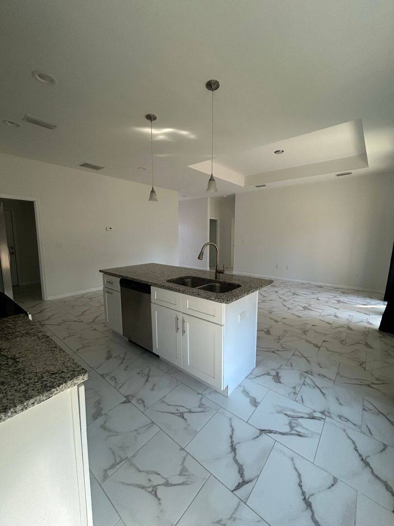 House for rent at 112 Merita Rd NW, Lake Placid, FL 33852