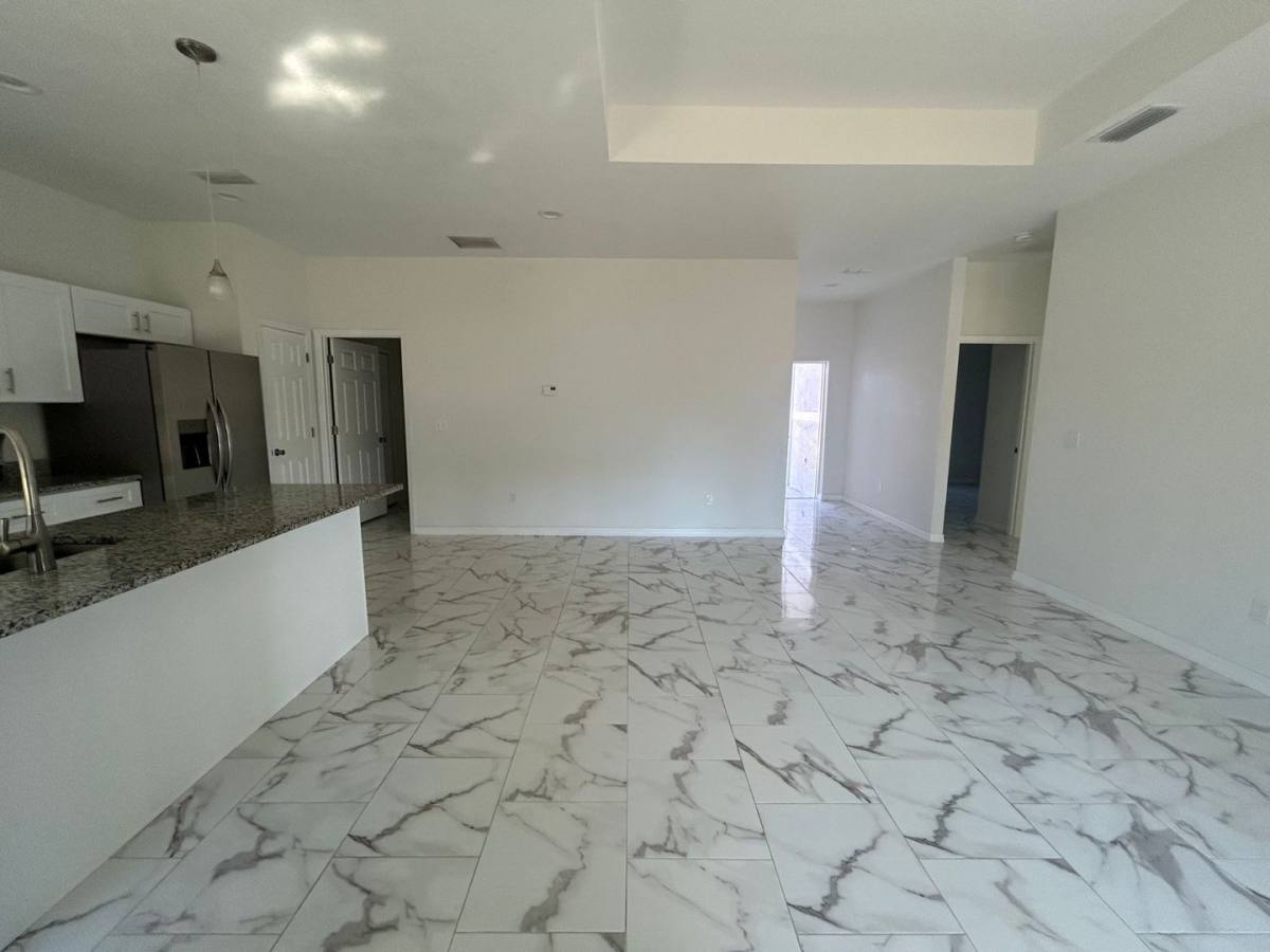 House for rent at 112 Merita Rd NW, Lake Placid, FL 33852