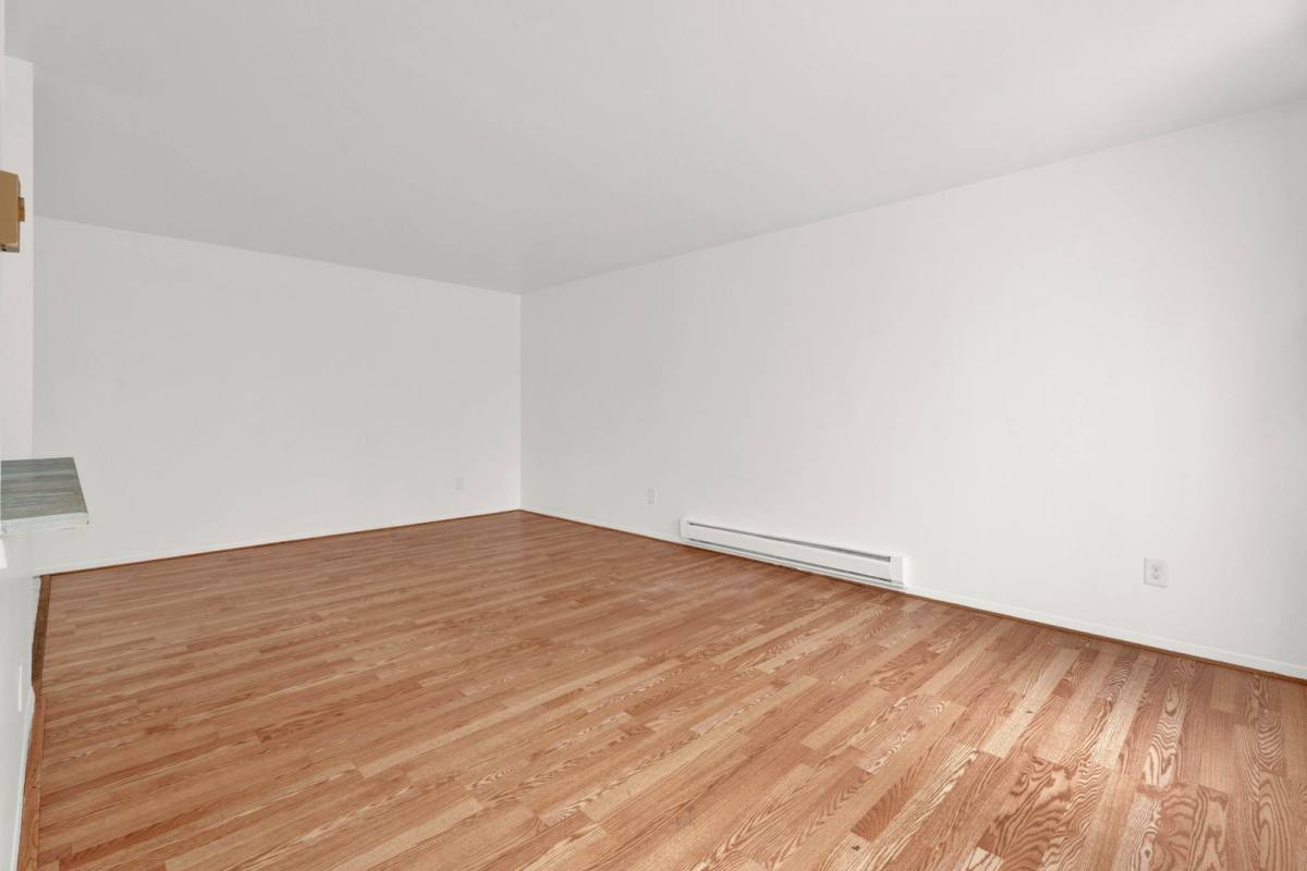 Apartment for rent at 48770 Shelby Rd, Utica, MI 48317