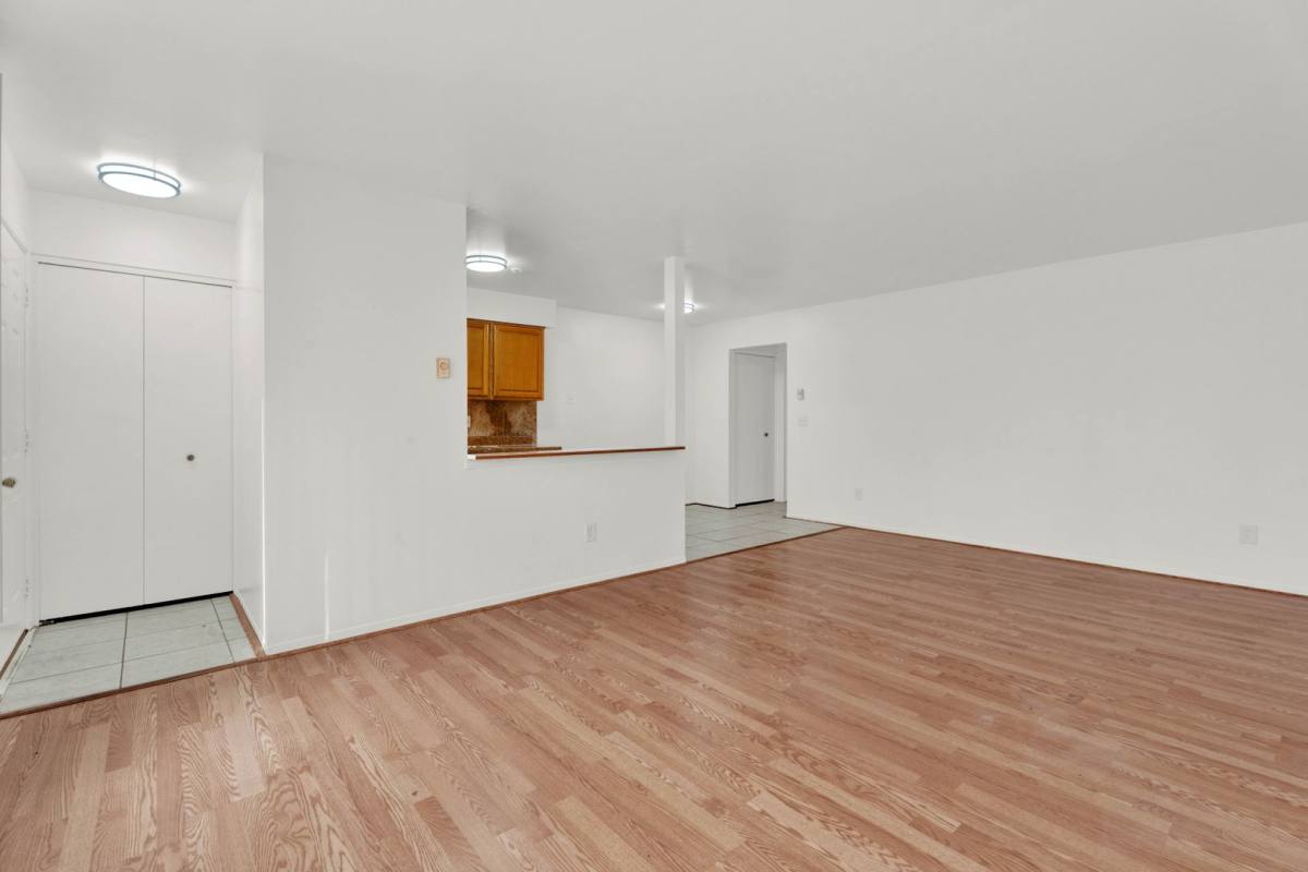 Apartment for rent at 48770 Shelby Rd, Utica, MI 48317