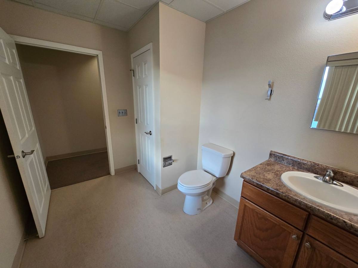 Apartment for rent at 821 Jackson St, Sioux City, IA 51105