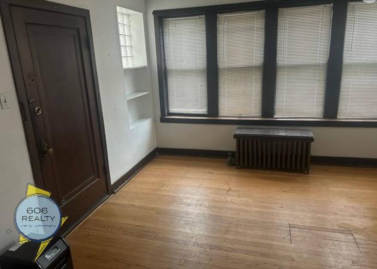 Apartment for rent at 1943 Wesley Ave, Berwyn, IL 60402