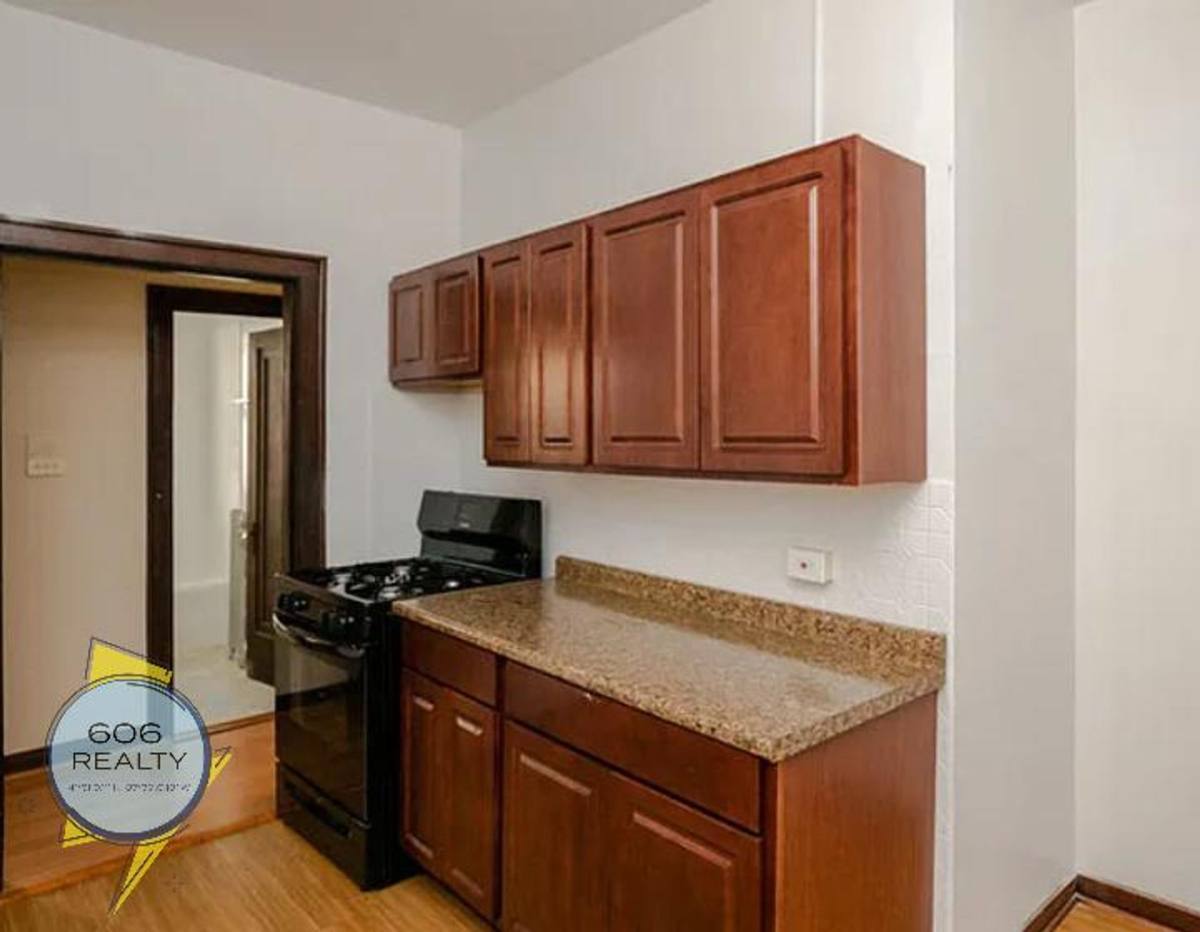 Apartment for rent at 1943 Wesley Ave, Berwyn, IL 60402