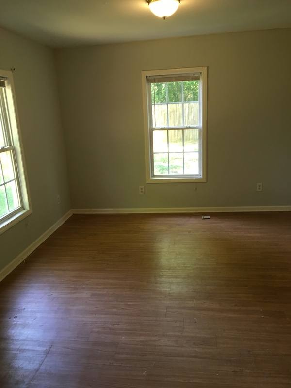 House for rent at 4015 Dinglewood Ave, Charlotte, NC 28205