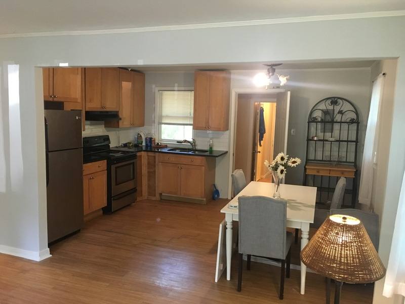 House for rent at 4015 Dinglewood Ave, Charlotte, NC 28205