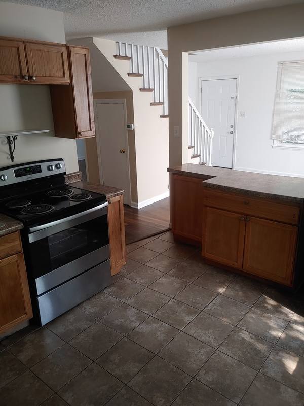 House for rent at 4201 Dinglewood Ave, Charlotte, NC 28205