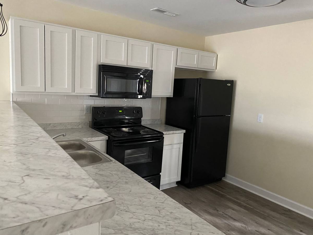 Apartment for rent at 4918 Franklin Ave, Wilmington, NC 28403