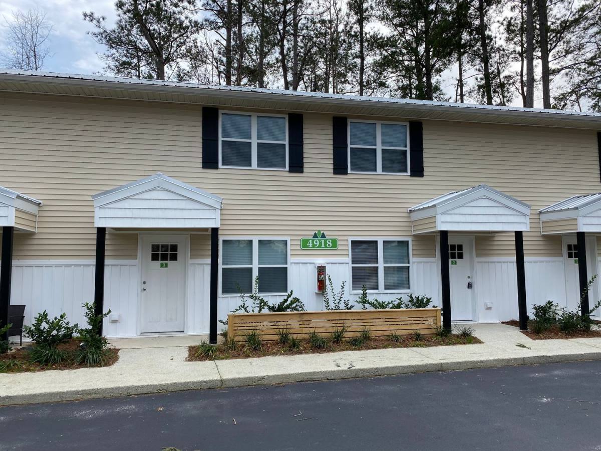 Apartment for rent at 4918 Franklin Ave, Wilmington, NC 28403