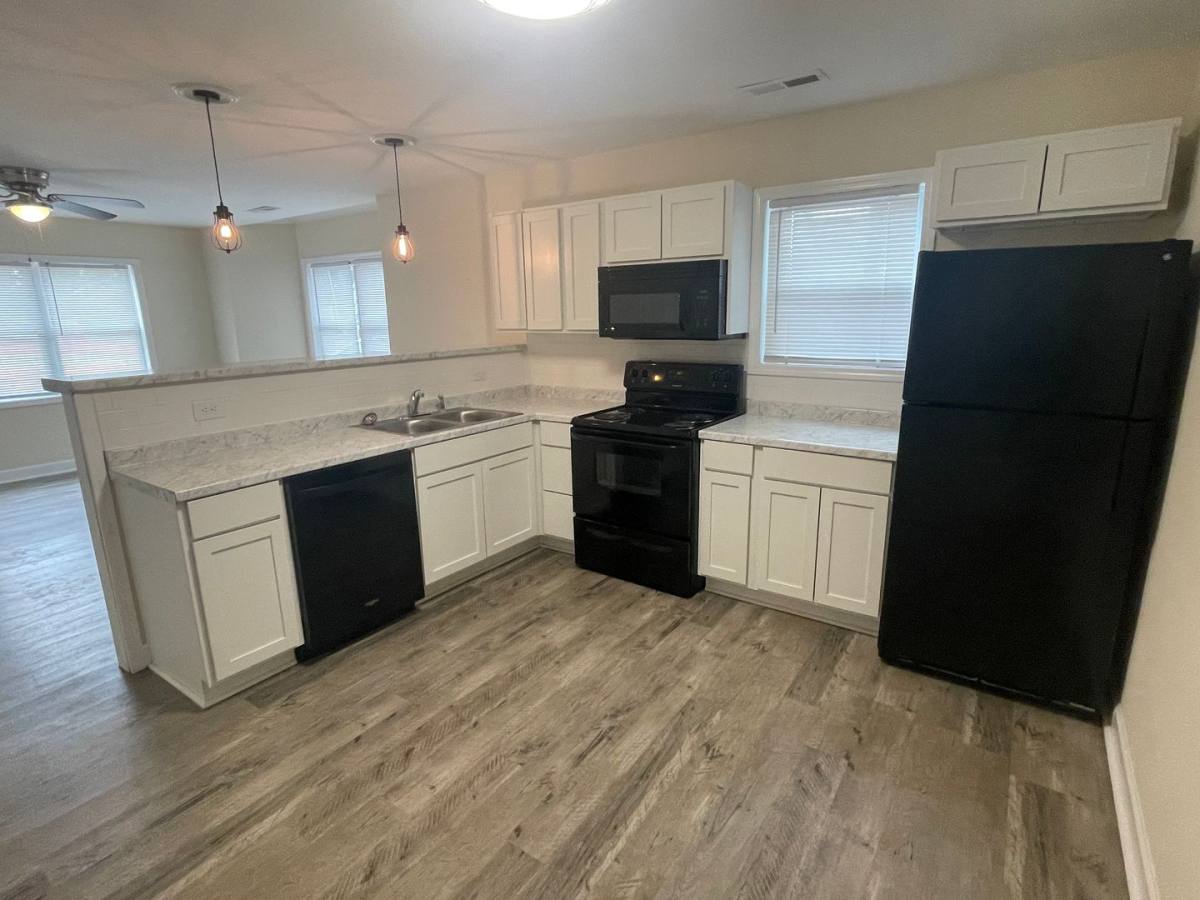 Apartment for rent at 4918 Franklin Ave, Wilmington, NC 28403