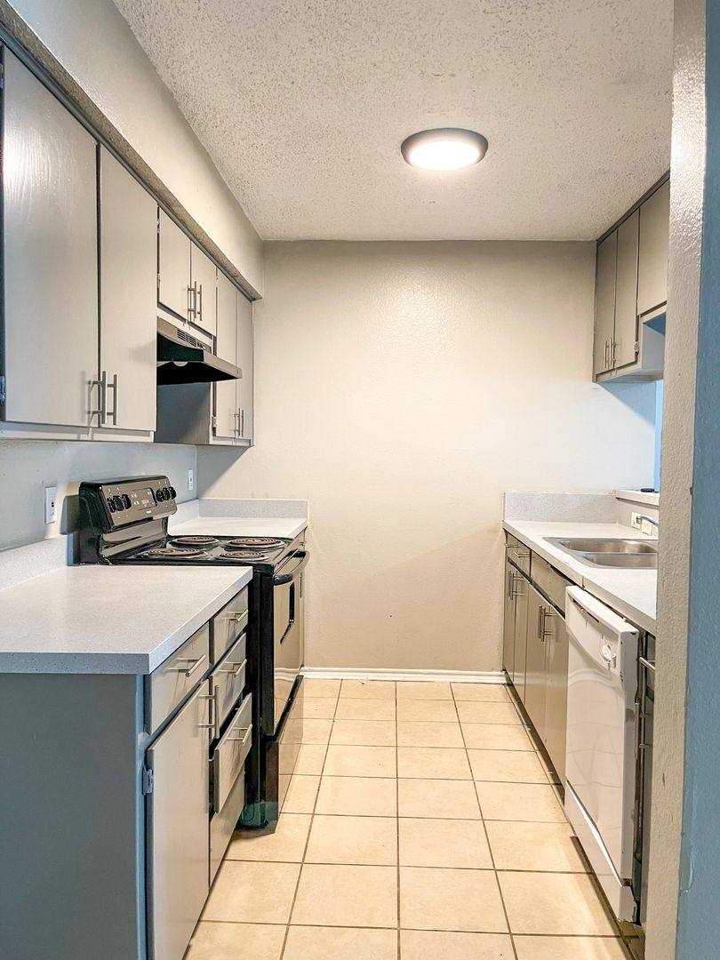 House for rent at 3334 Heritage Lane, Fort Worth, TX 76140