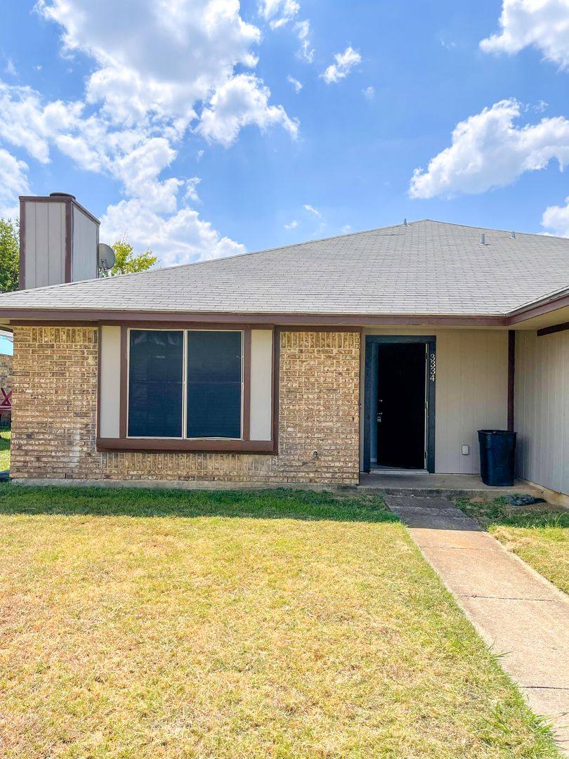 House for rent at 3334 Heritage Lane, Fort Worth, TX 76140